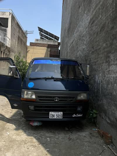 Toyota hiace