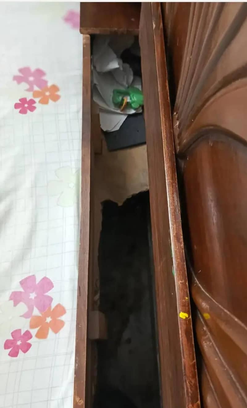 Queen bed available 6