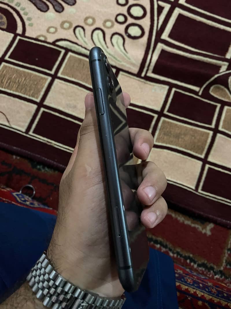 Apple iPhone 11 2
