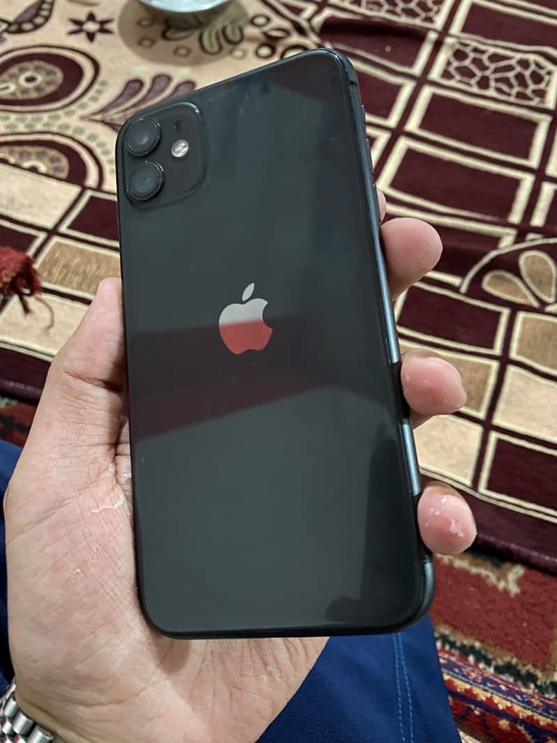 Apple iPhone 11 4