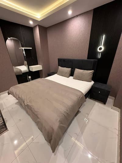 One BHK luxury per day weekly monthly short stay for rent