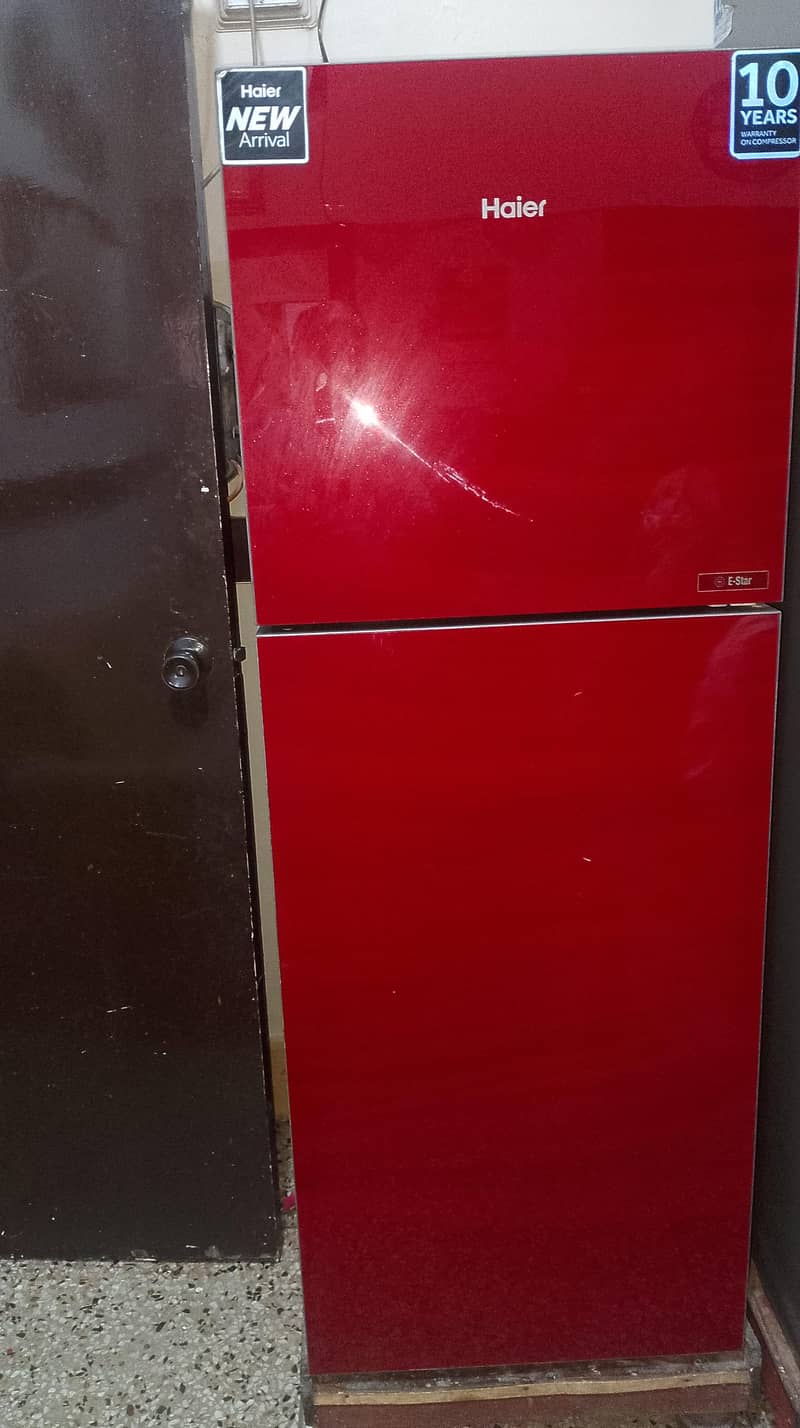 Refrigerator 0