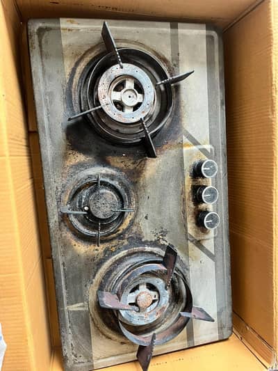 3 Burners Glass top Gas Stove- Working Condition