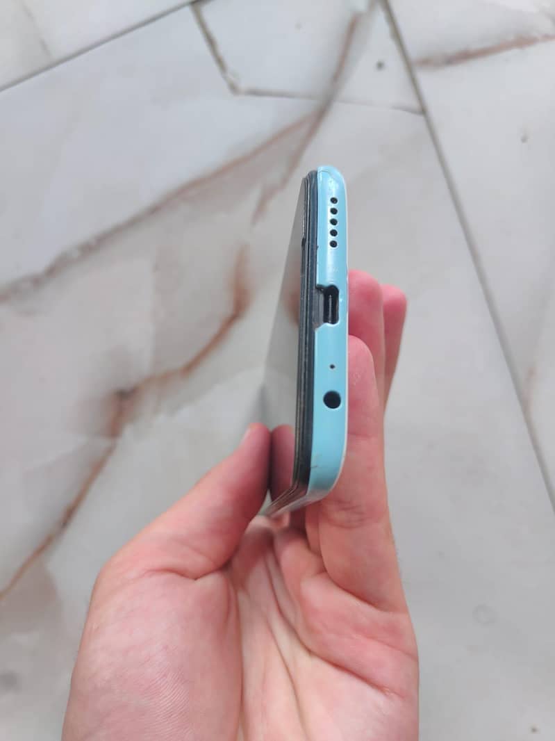Xiaomi Redmi Note 9 3