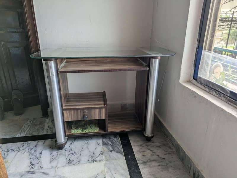 computer table + study table for sale 1