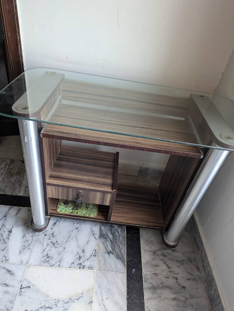 computer table + study table for sale 5