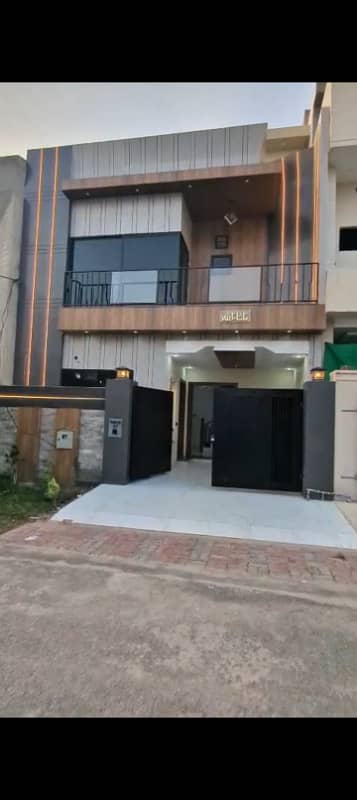 5 Marla modern elevation Brand new house available for sale in Royal Orchard Multan