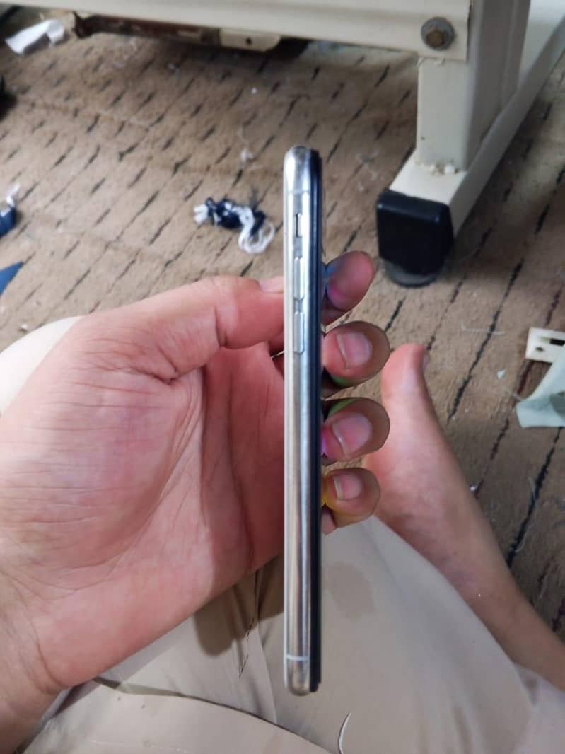 Apple iPhone X 1