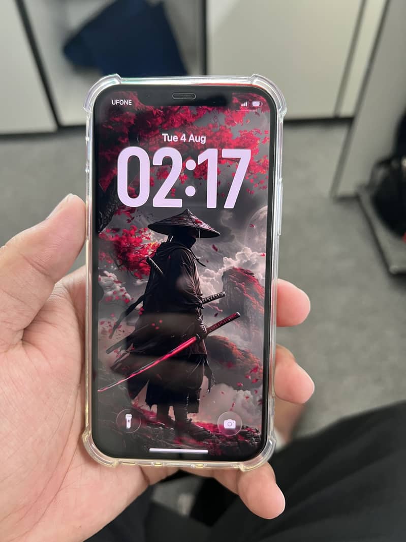 Apple iPhone 12 3