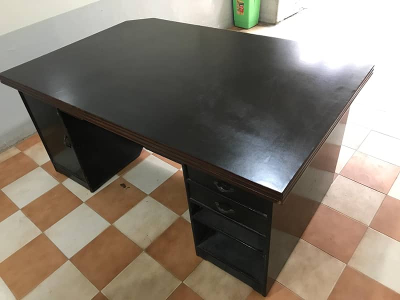 big size table mazboot 8