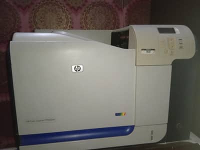 printer HP Colour LaserJet CP3525dn