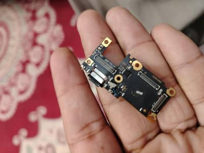 Xiaomi 11T Pro parts available on different prices