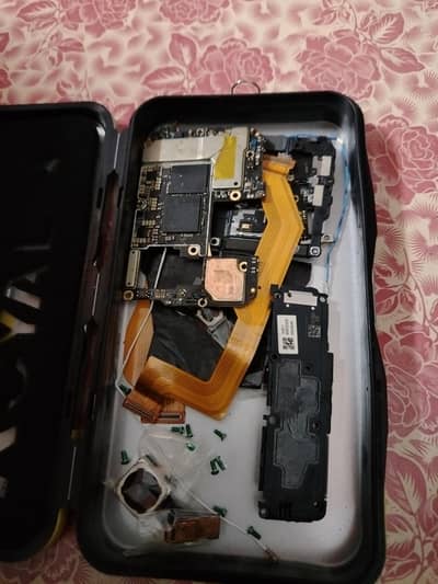 Xiaomi 11T Pro parts available on different prices