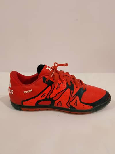 sports shoes good condition