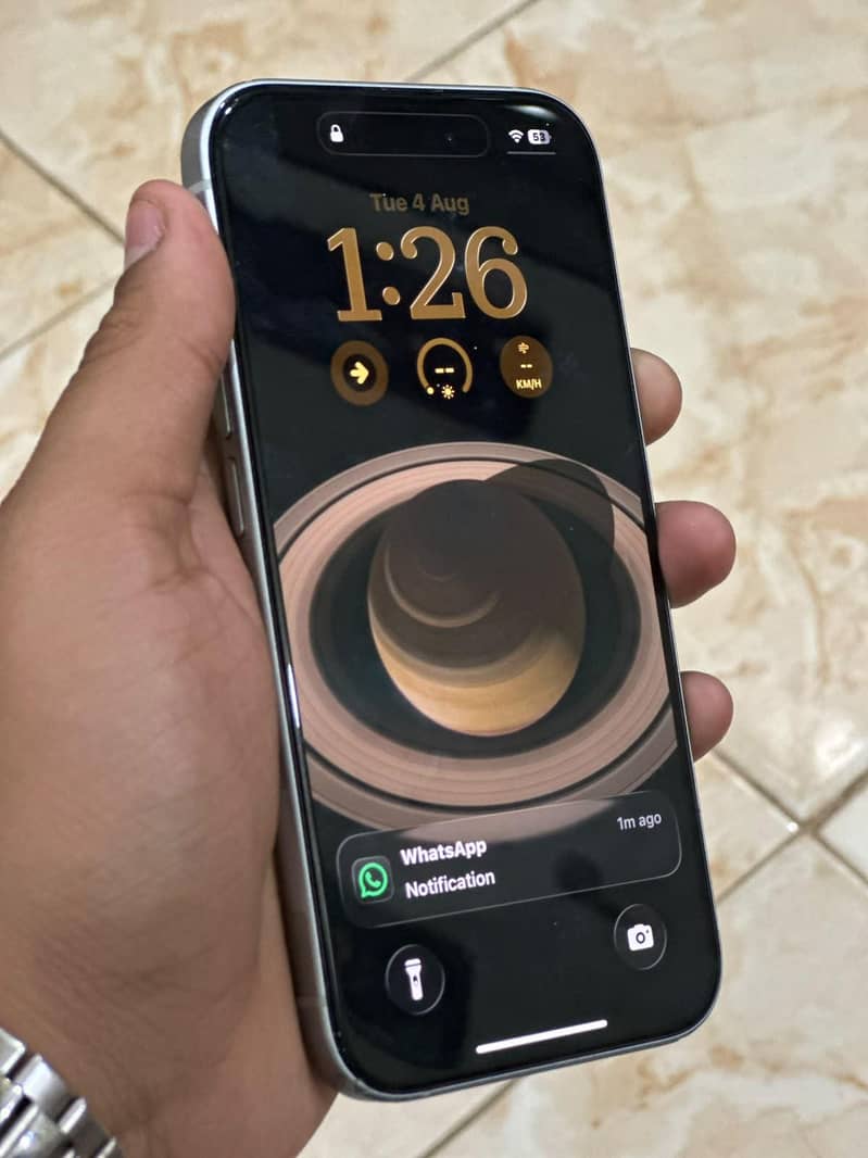 Apple iPhone 15 4