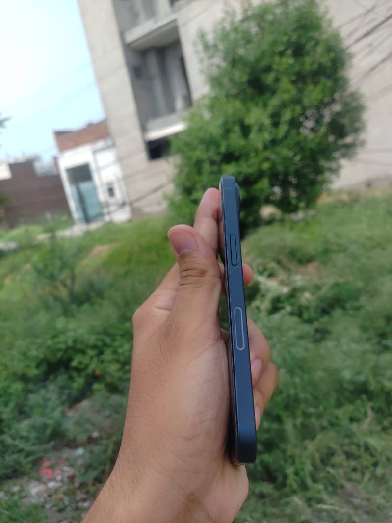 IPHONE 13 1