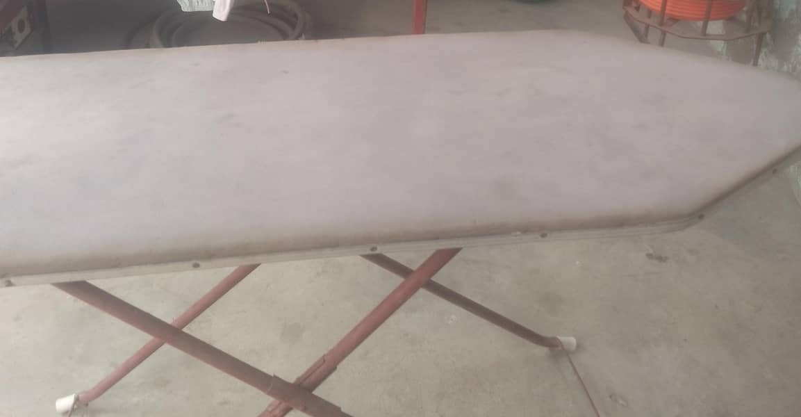 iron stand 1