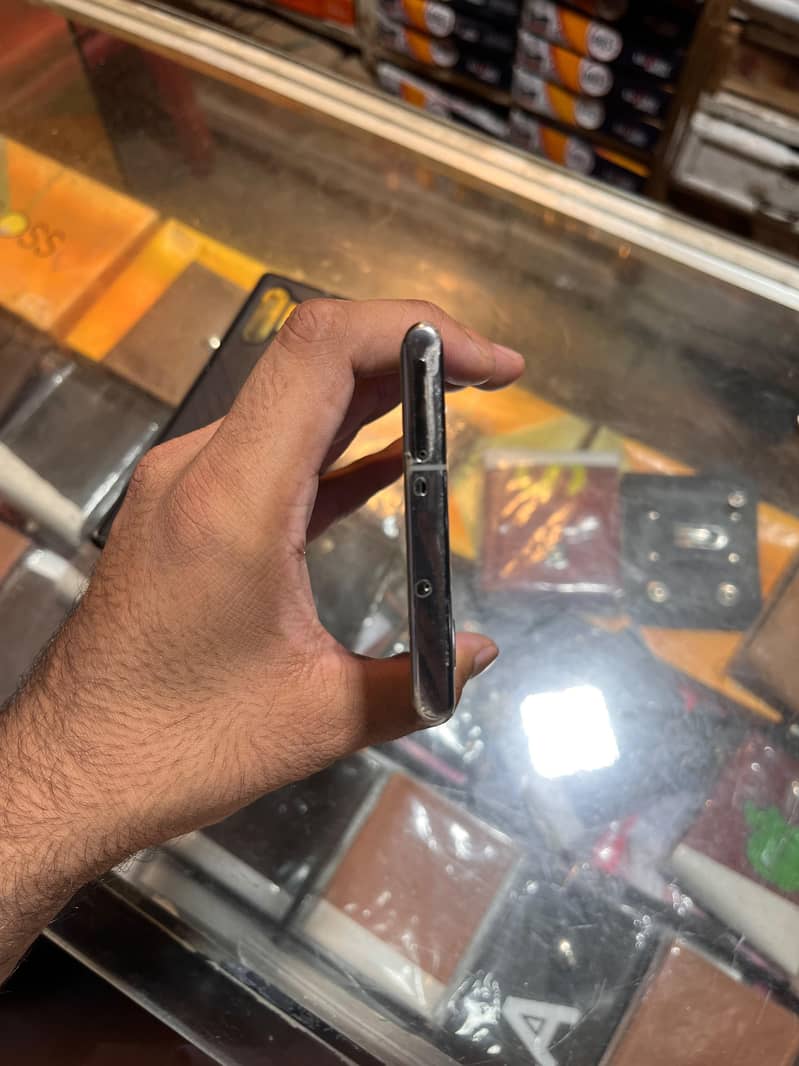 Samsung Mobile Note 10 Plus 2