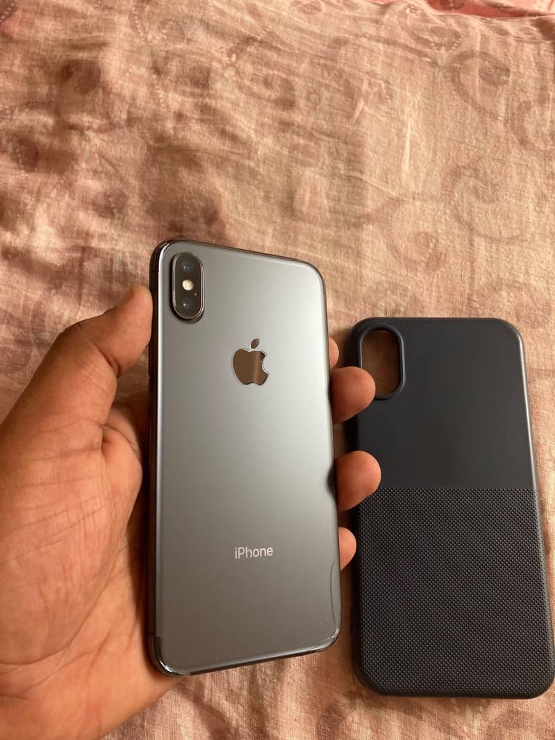 Apple iPhone X 4