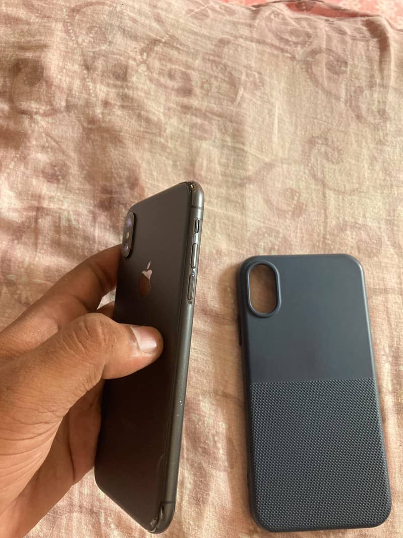Apple iPhone X 5