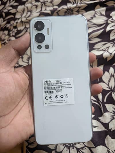 Infinix Hot 12