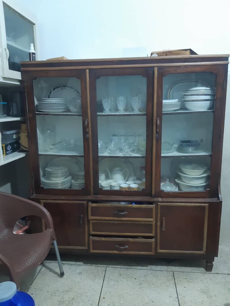 wardrobe & showcase 3