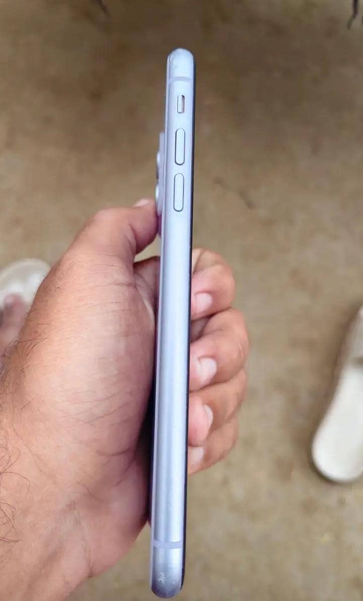 Apple iPhone 11 2