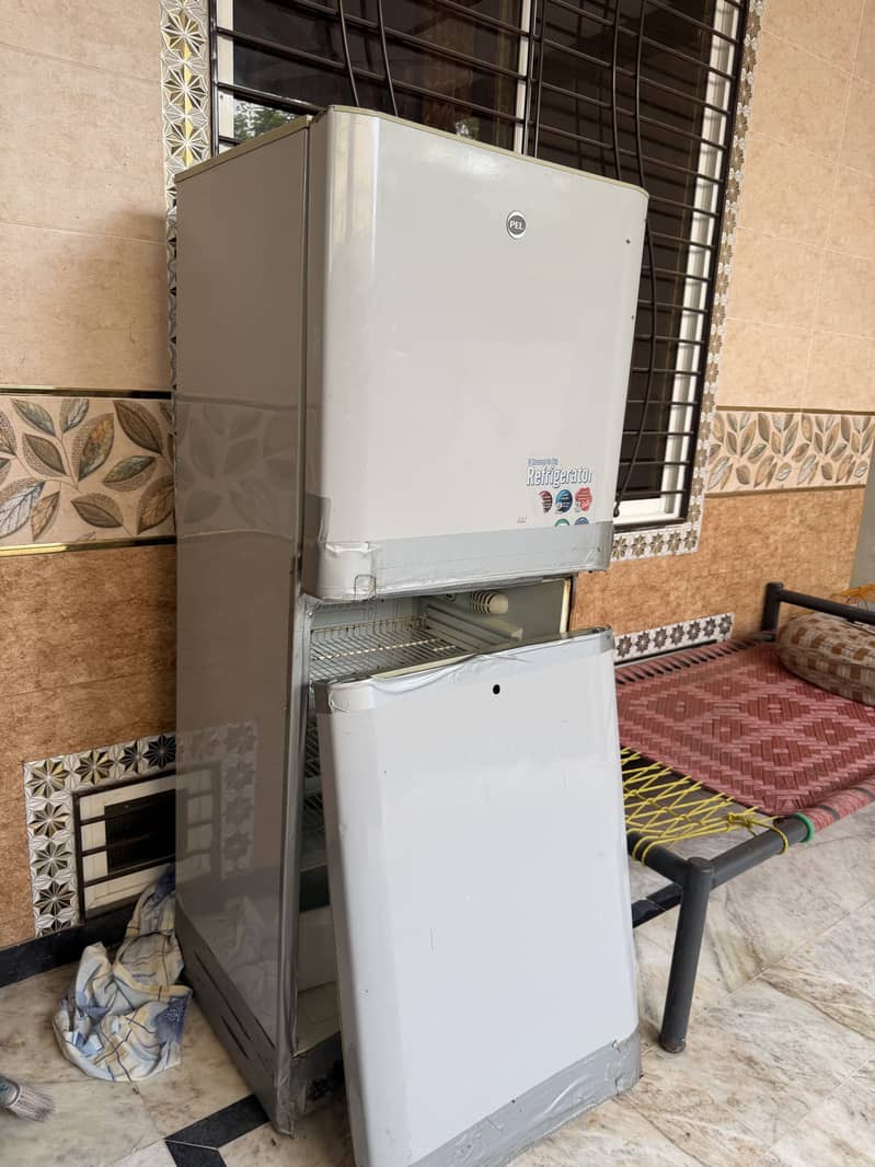 Refrigerator 1