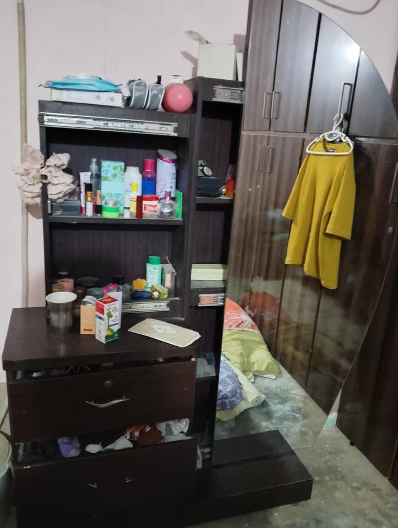 Dressing Table 2