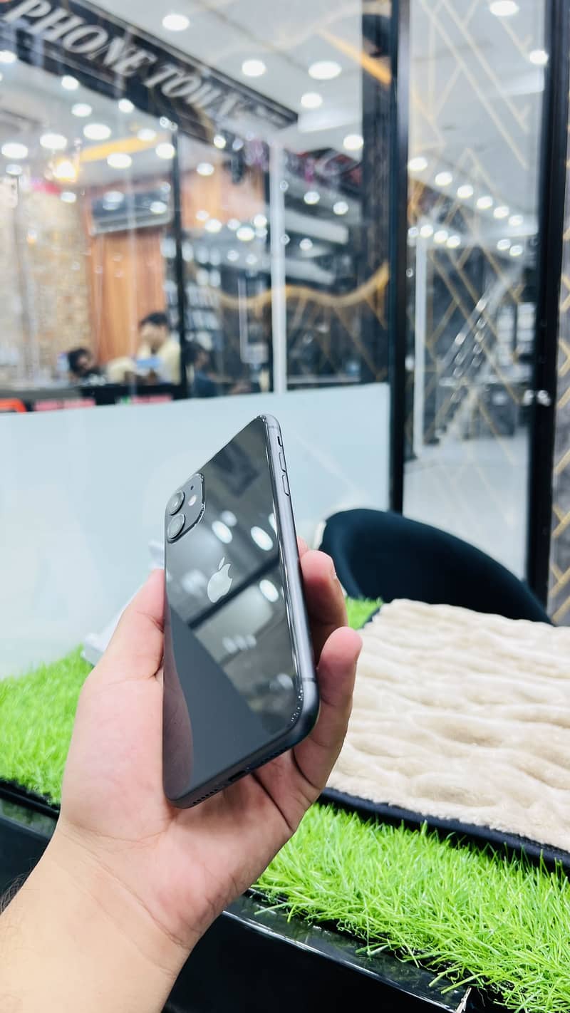 Apple iPhone 11 2