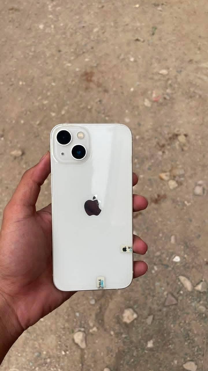 Apple iPhone 13 0