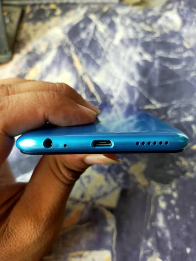 Tecno Spark 4