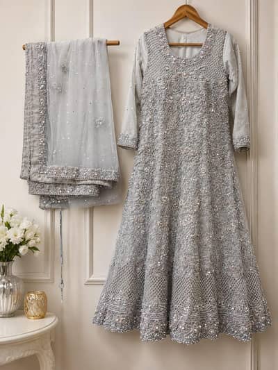 wedding dress good in current condition