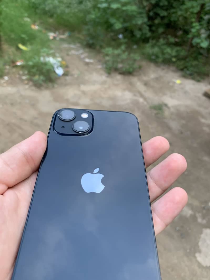 Apple iPhone 13 2