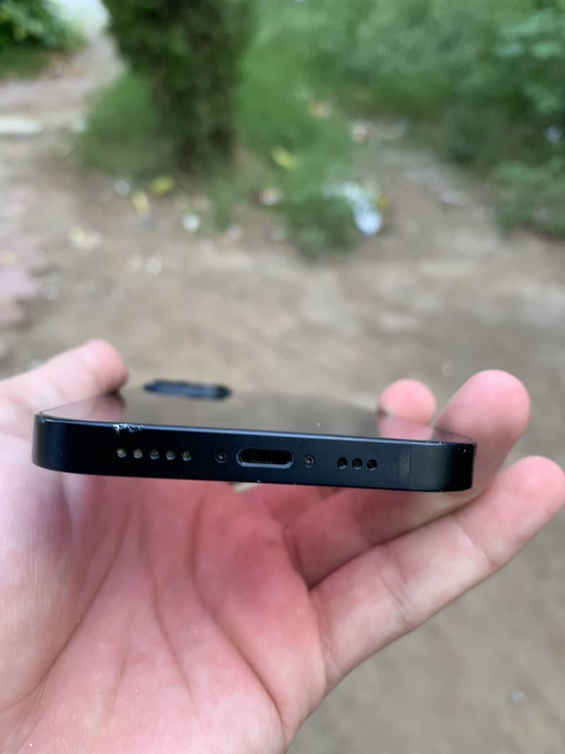 Apple iPhone 13 3