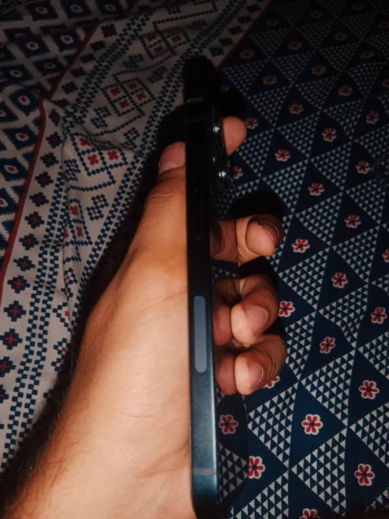 Apple iPhone 14 5
