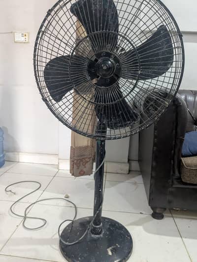 Pedestal Fan for Sale – Good Working Condition