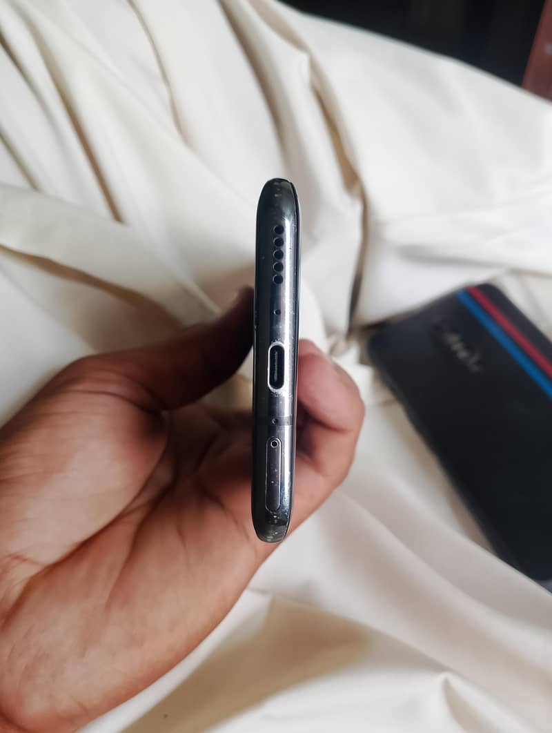 One Plus 7 Pro 3