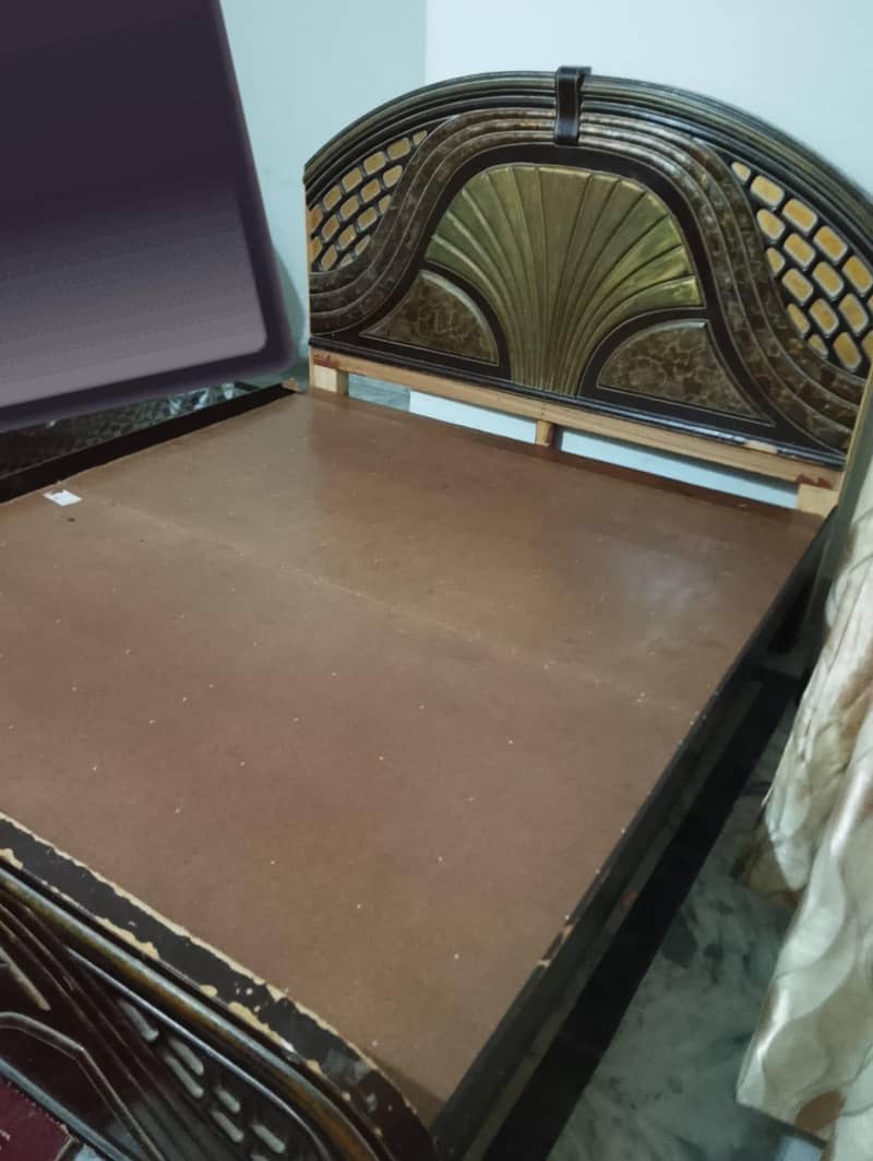 Double bed 0