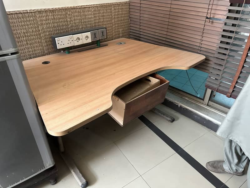 Wooden Computer Table 1