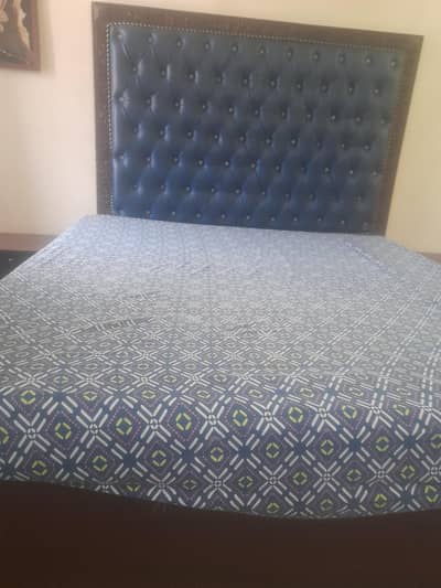 urgent bed along side table and mattress for sale