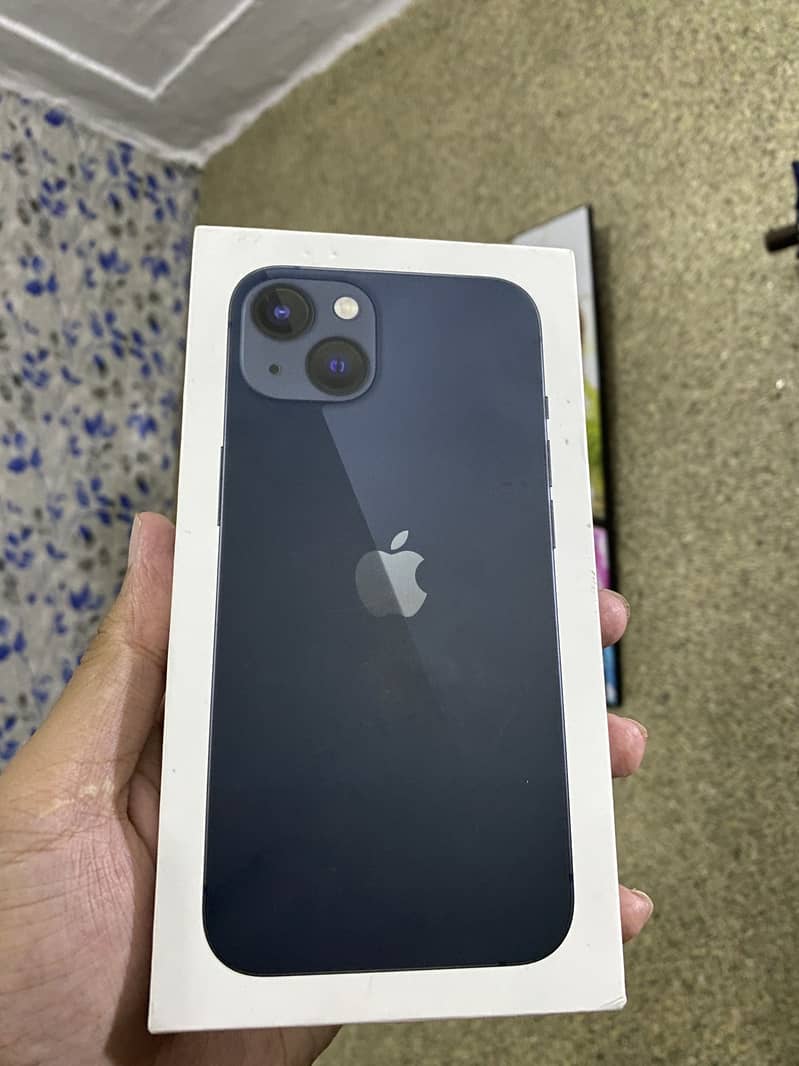 iPhone 13 1