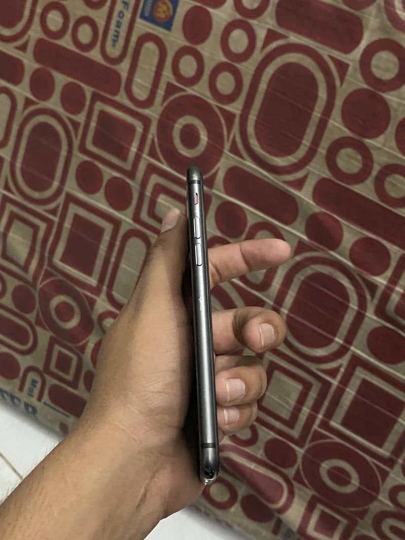 Apple iPhone 8 2