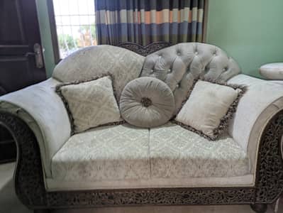 7 seater luxury sofa set with two small tables