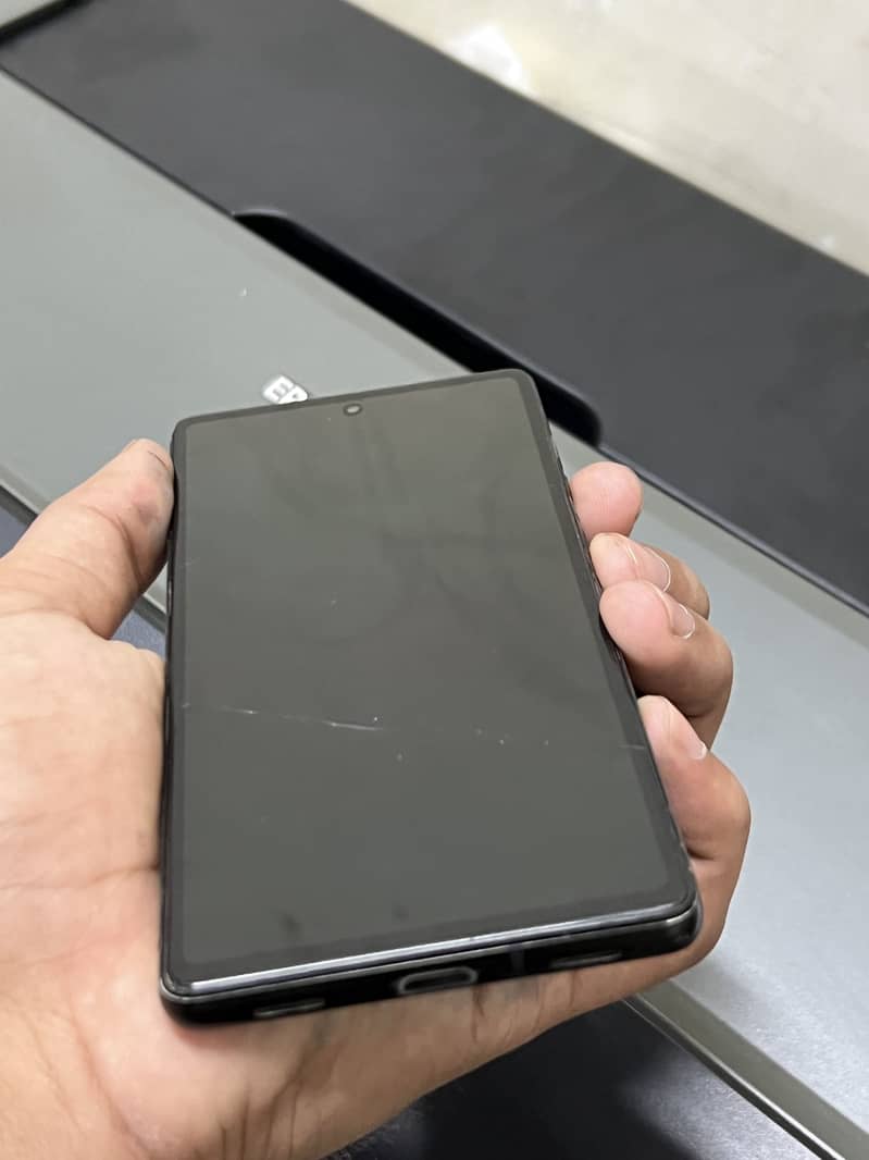 Google Pixel 6a panel not working 1