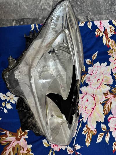 Suzuki Swift GL / GL CVT Right Side Headlight (2022–2026)