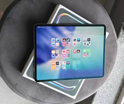 Apple 13" iPad Pro M5 Chip, 256GB, 12GB RAM, Wi-Fi 7 with Pencil Pro