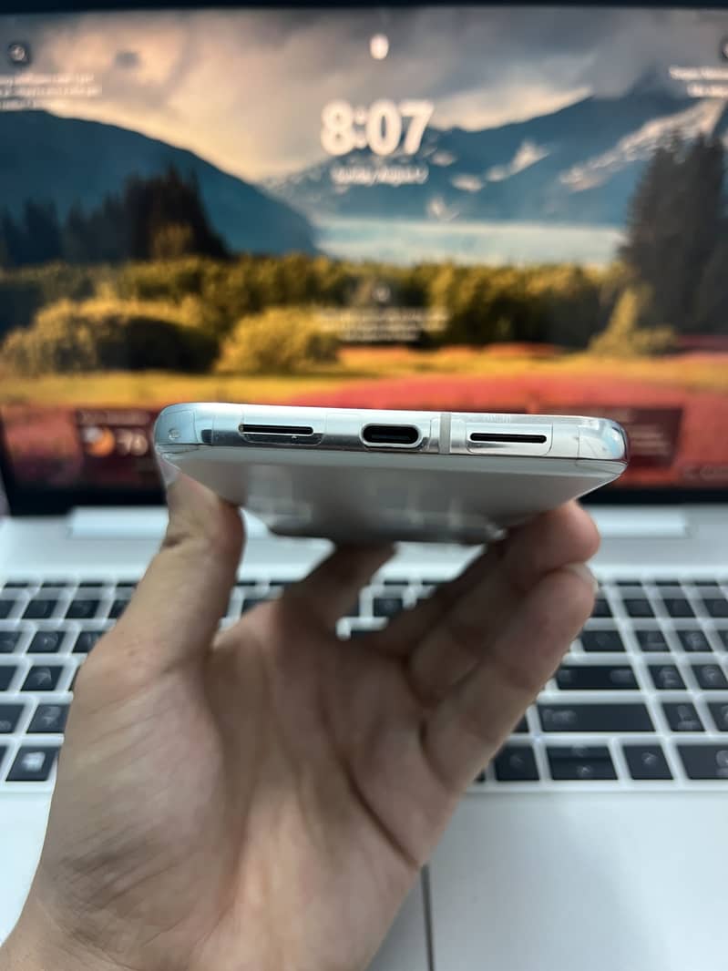 Google Pixel 8 Pro 4