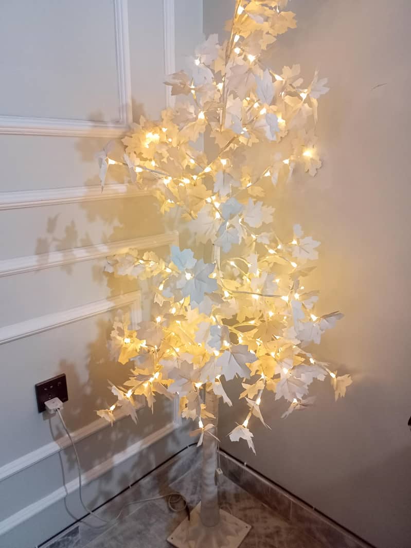 tree lamp 2