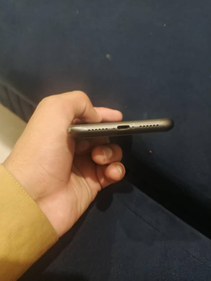 Apple iPhone 11 1
